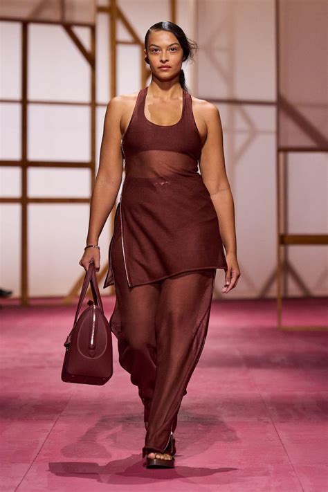 The Hermès Show Just Confirmed 2025's Top Trend.